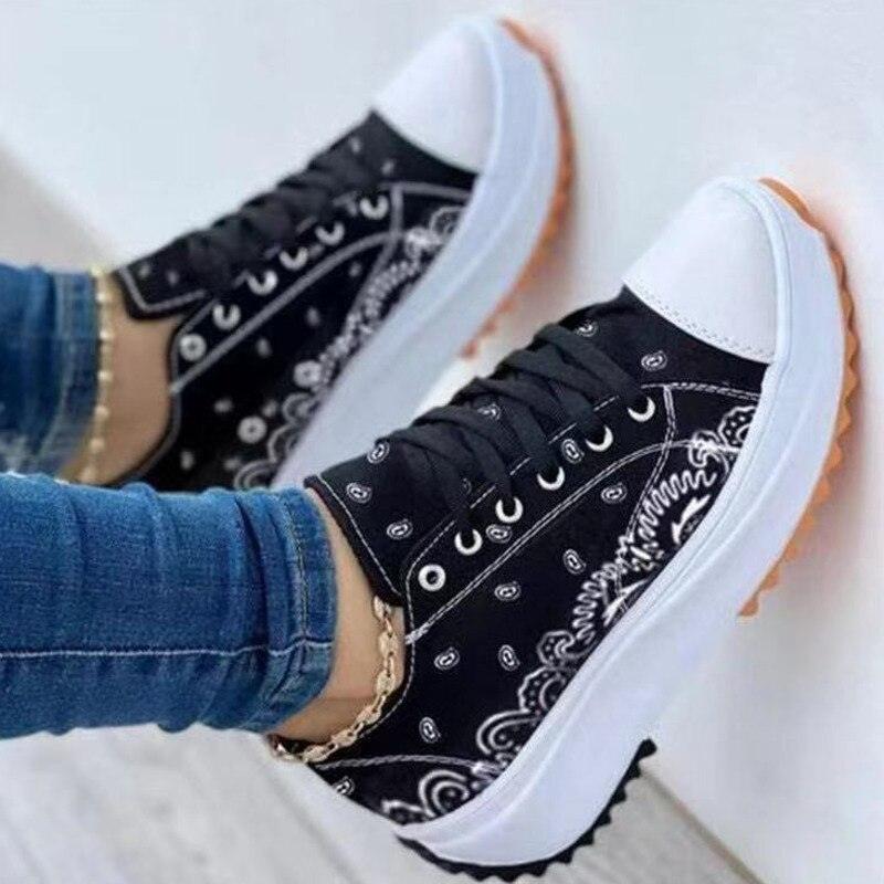 Zapatillas de lona con estampado 2022 para mujer, calzado deportivo informal 