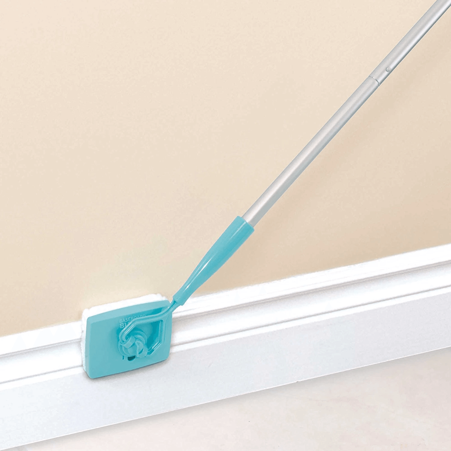 Cepillo de limpieza universal retráctil para el hogar Baseboard Buddy